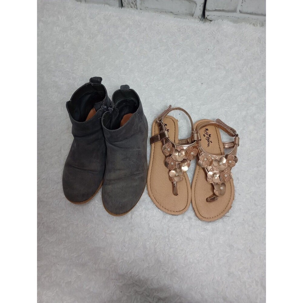Lot of 2 Pairs Girl's Shoes Botties And  Sandals  Sz 1 justice/selt esteem
